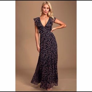 NWT LuLu’s floral maxi.